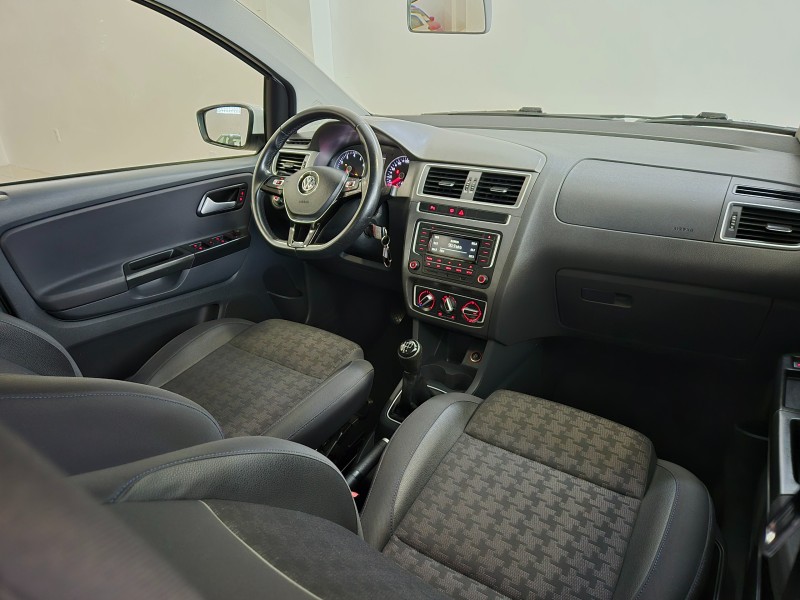 FOX 1.0 MPI COMFORTLINE 12V FLEX 4P MANUAL - 2017 - BENTO GONçALVES