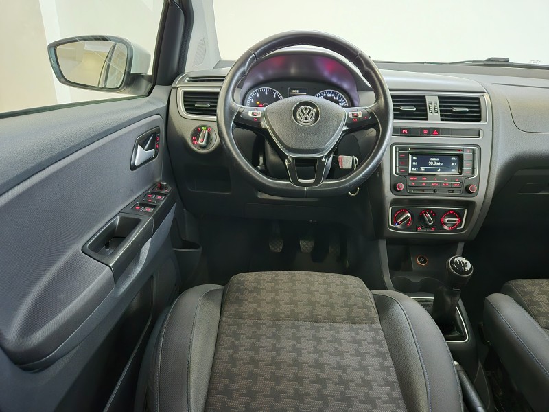 FOX 1.0 MPI COMFORTLINE 12V FLEX 4P MANUAL - 2017 - BENTO GONçALVES