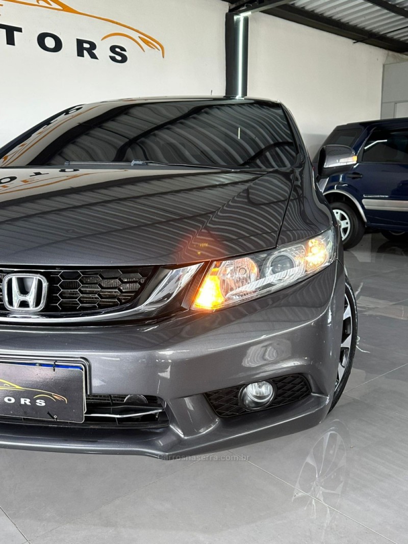 CIVIC 2.0 LXR 16V FLEX 4P AUTOMÁTICO - 2016 - NOVO HAMBURGO