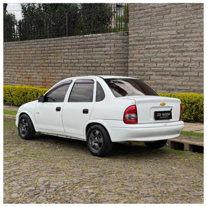 CLASSIC 1.0 MPFI LIFE 8V GASOLINA 4P MANUAL - 2006 - CAMPO BOM