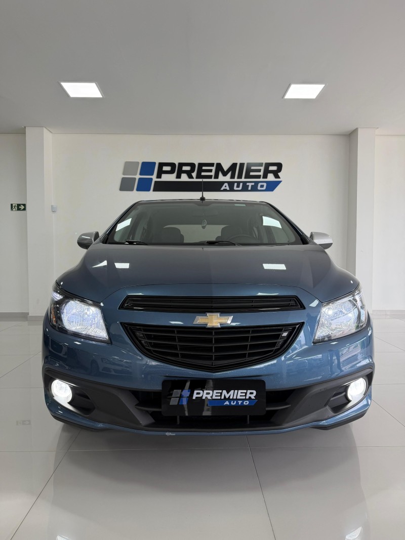 ONIX 1.0 MPFI SELEÇÃO 8V FLEX 4P MANUAL - 2015 - CAXIAS DO SUL