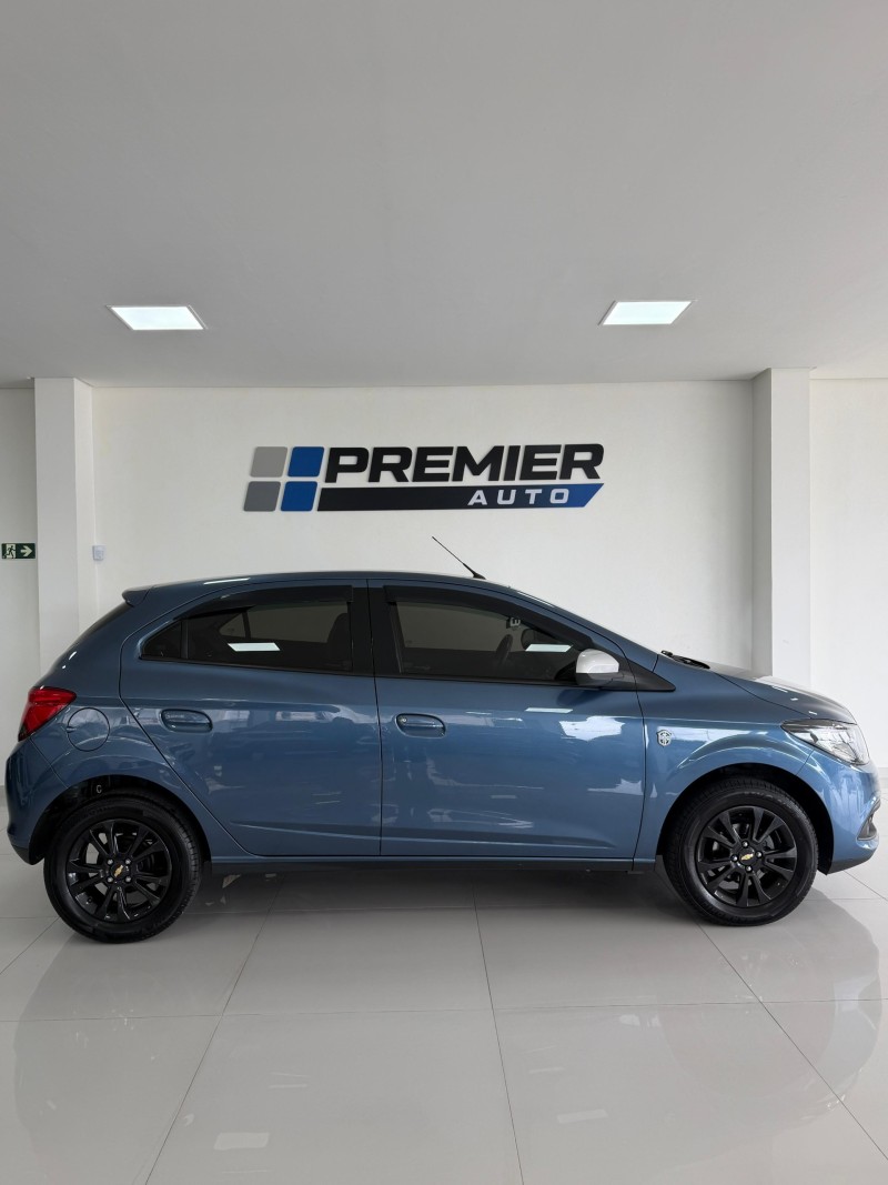ONIX 1.0 MPFI SELEÇÃO 8V FLEX 4P MANUAL - 2015 - CAXIAS DO SUL