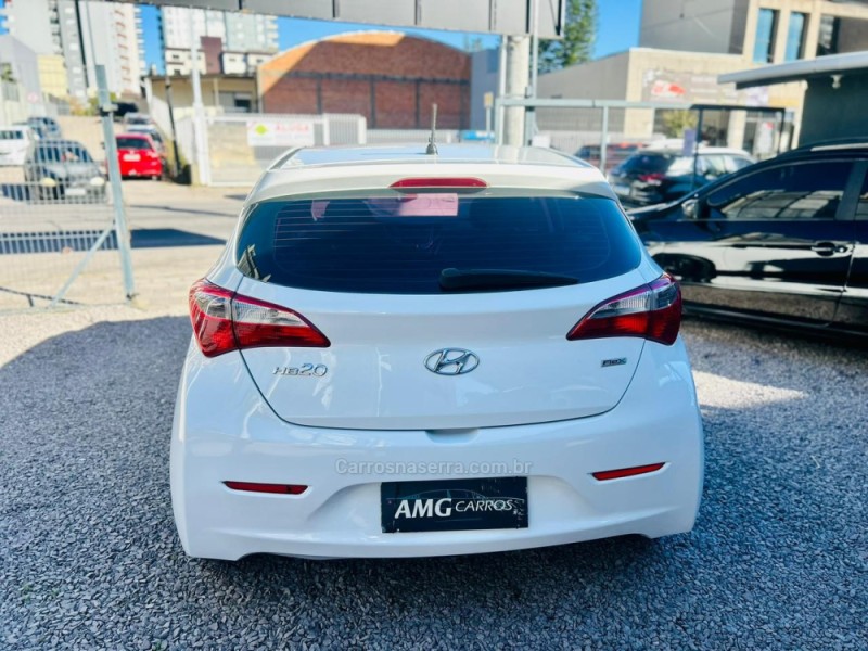 HB20 1.0 COMFORT 12V FLEX 4P MANUAL - 2013 - CAXIAS DO SUL