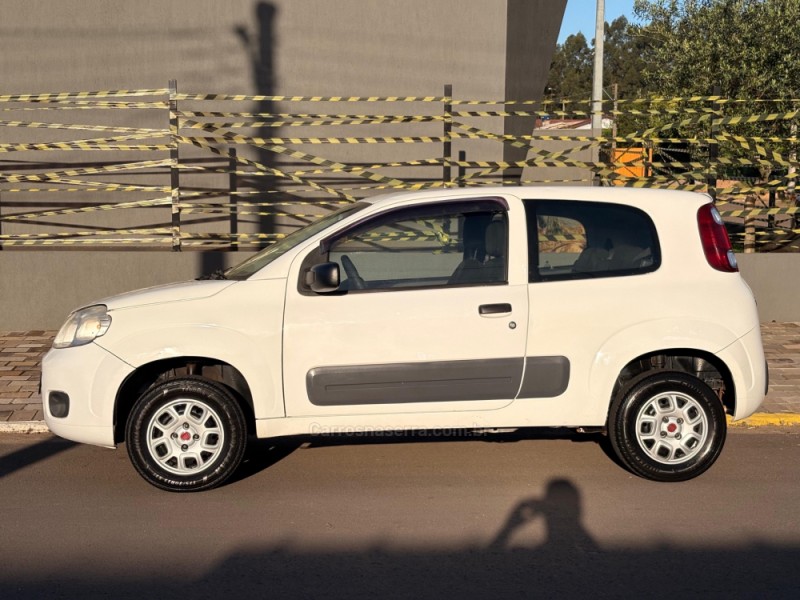 UNO 1.0 EVO VIVACE 8V FLEX 2P MANUAL - 2013 - ESTâNCIA VELHA