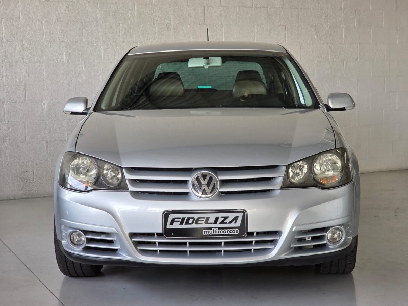 GOLF 1.6 MI SPORTLINE 8V FLEX 4P MANUAL - 2009 - FARROUPILHA