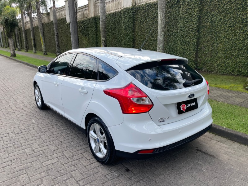 FOCUS 1.6 SE 16V FLEX 4P MANUAL - 2015 - CAXIAS DO SUL