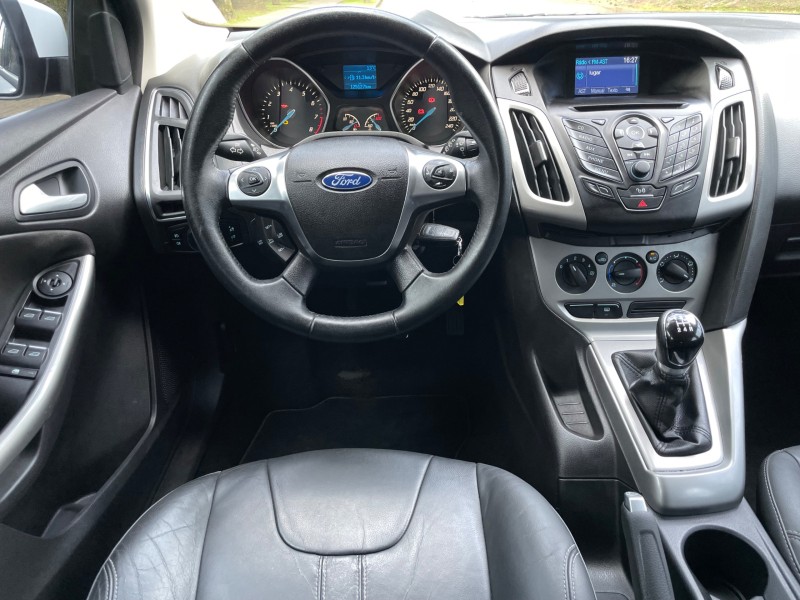 FOCUS 1.6 SE 16V FLEX 4P MANUAL - 2015 - CAXIAS DO SUL