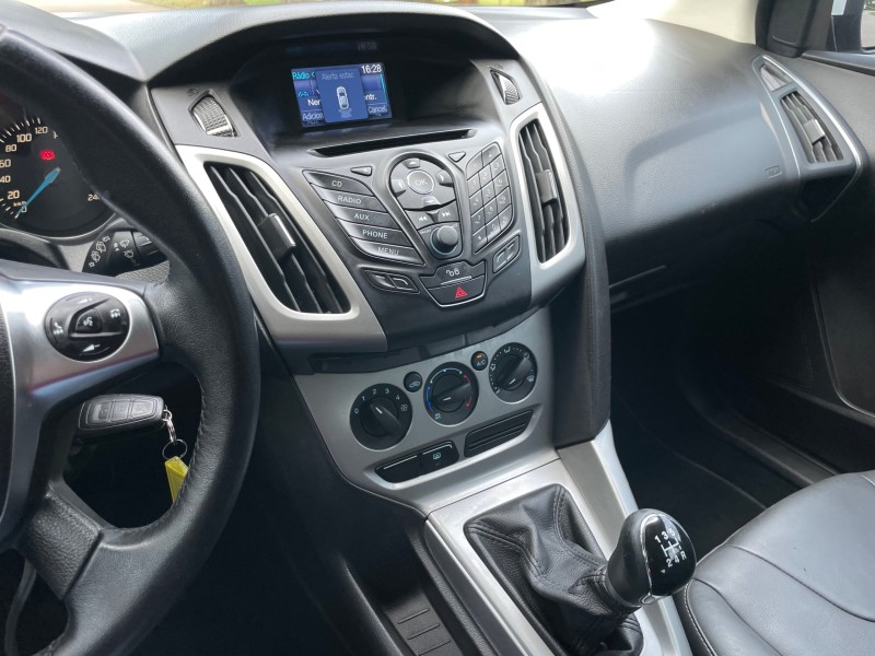 FOCUS 1.6 SE 16V FLEX 4P MANUAL - 2015 - CAXIAS DO SUL