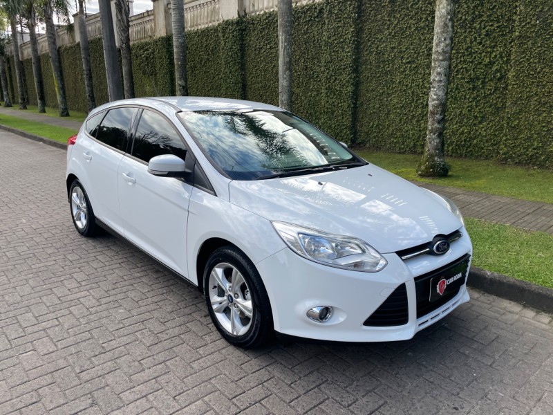 FOCUS 1.6 SE 16V FLEX 4P MANUAL - 2015 - CAXIAS DO SUL
