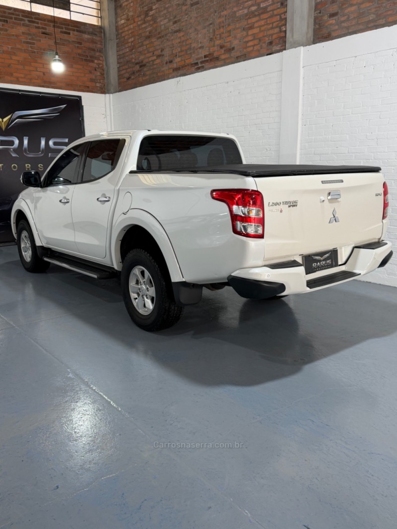 L200 TRITON 2.4 HPE-S SPORT 4X4 CD 16V DIESEL 4P AUTOMÁTICO - 2018 - CAXIAS DO SUL