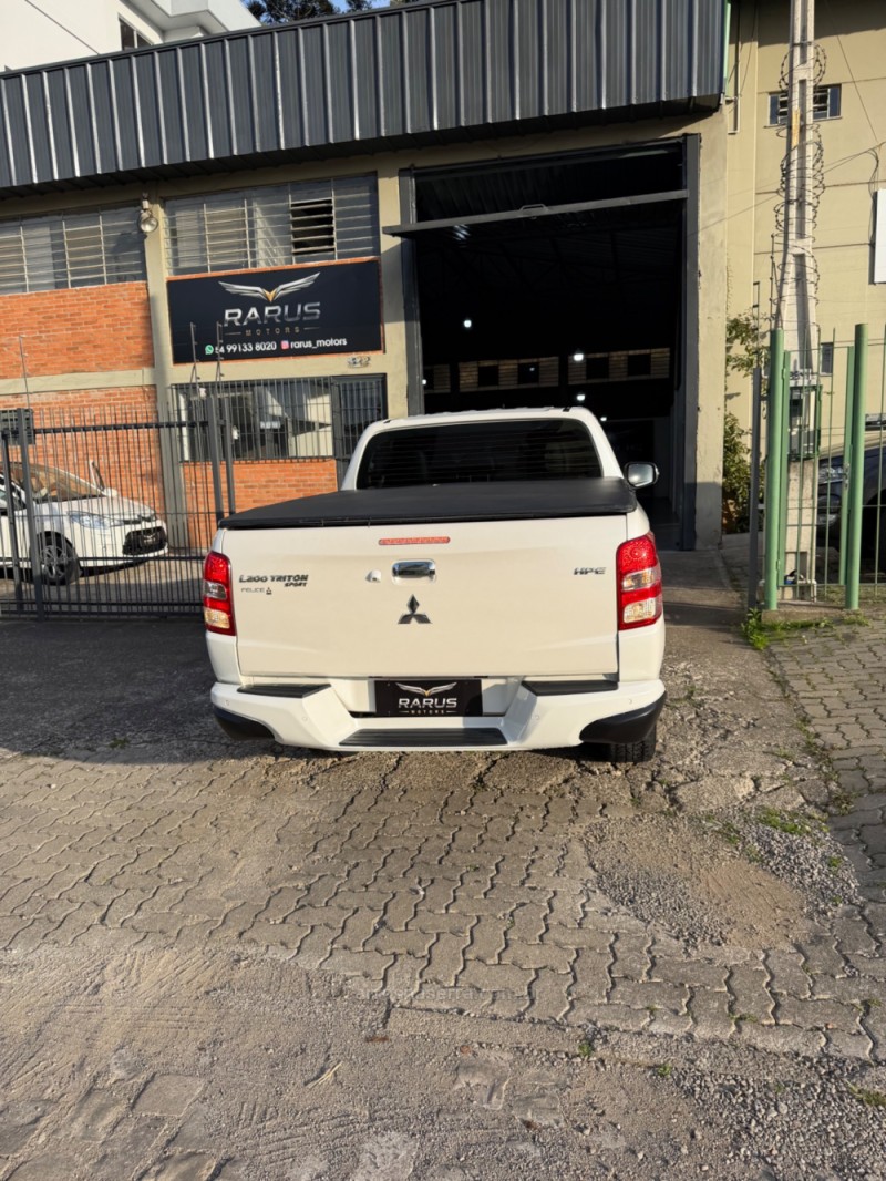 L200 TRITON 2.4 HPE-S SPORT 4X4 CD 16V DIESEL 4P AUTOMÁTICO - 2018 - CAXIAS DO SUL