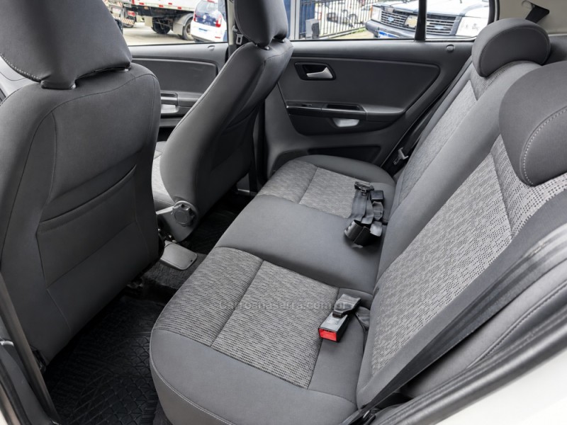 FOX 1.0 MI 8V FLEX 4P MANUAL - 2013 - CAXIAS DO SUL
