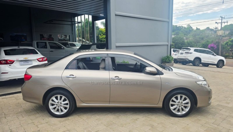 COROLLA 1.8 SE-G 16V GASOLINA 4P AUTOMÁTICO - 2010 - LAJEADO