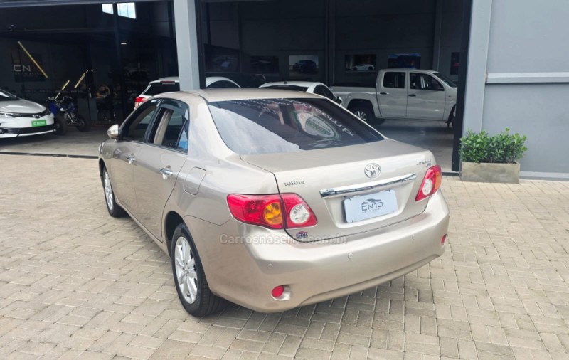 COROLLA 1.8 SE-G 16V GASOLINA 4P AUTOMÁTICO - 2010 - LAJEADO
