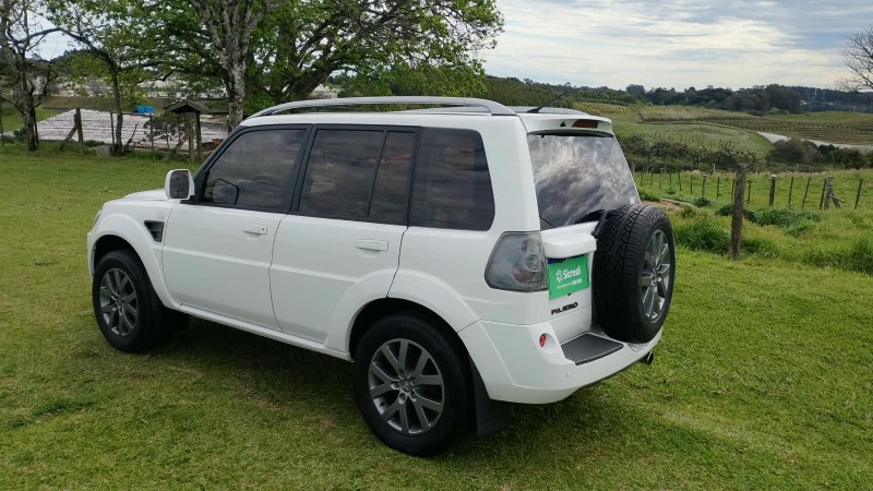 PAJERO TR4 2.0 4X2 16V 140CV FLEX 4P MANUAL - 2013 - FARROUPILHA