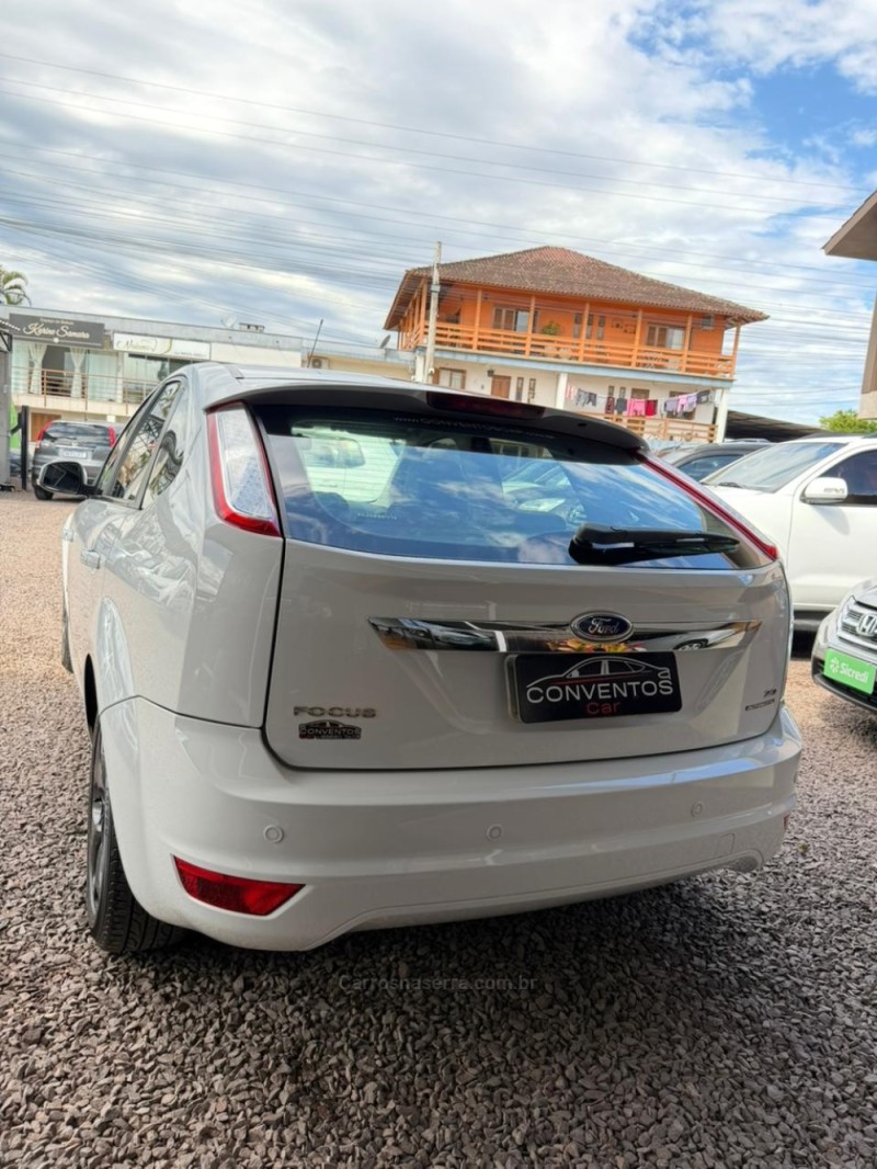 FOCUS 2.0 TITANIUM 16V FLEX 4P AUTOMÁTICO - 2013 - LAJEADO