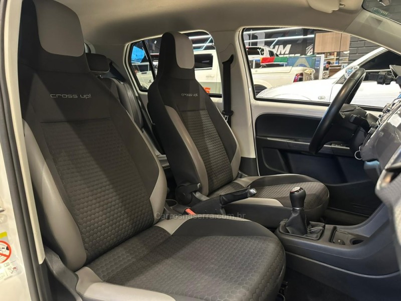 UP 1.0 TSI CROSS 12V FLEX 4P MANUAL - 2018 - CAXIAS DO SUL
