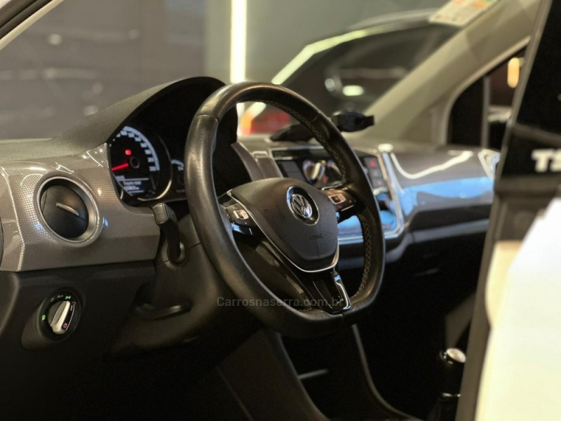 UP 1.0 TSI CROSS 12V FLEX 4P MANUAL - 2018 - CAXIAS DO SUL