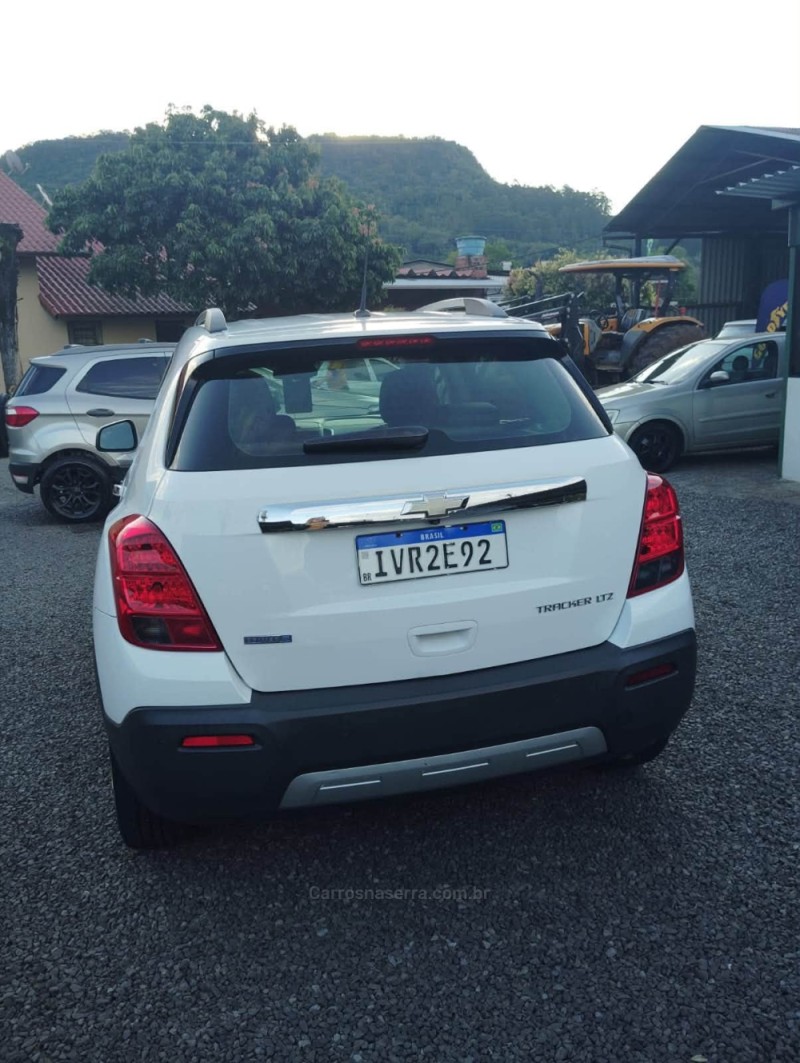 TRACKER 1.8 MPFI LTZ 4X2 16V FLEX 4P AUTOMÁTICO - 2014 - PICADA CAFé