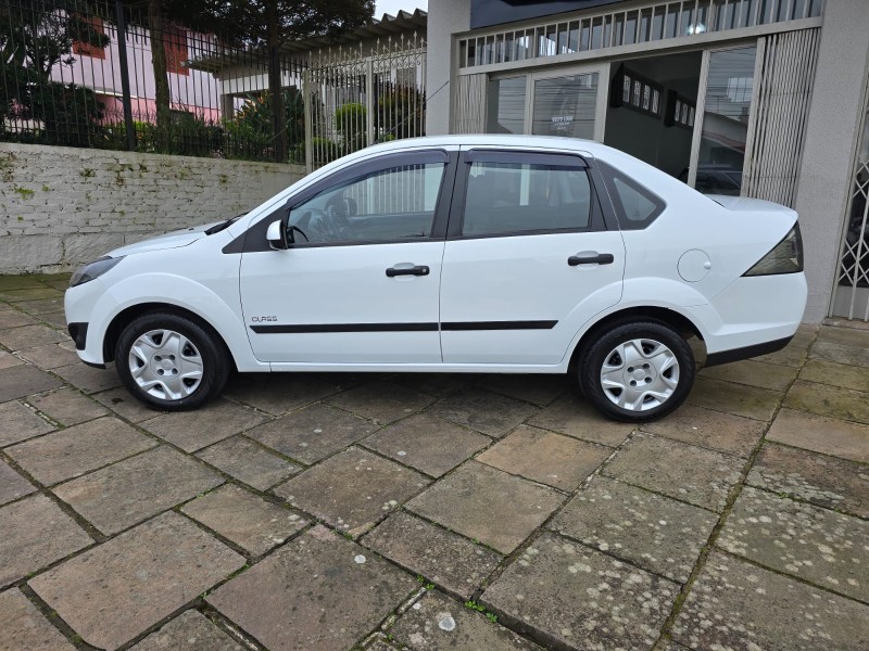 FIESTA 1.0 MPI SEDAN 8V FLEX 4P MANUAL - 2013 - FARROUPILHA