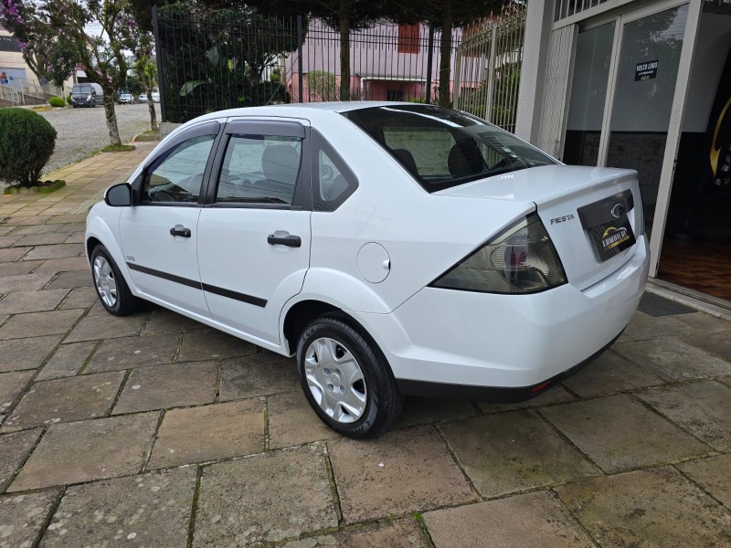 FIESTA 1.0 MPI SEDAN 8V FLEX 4P MANUAL - 2013 - FARROUPILHA