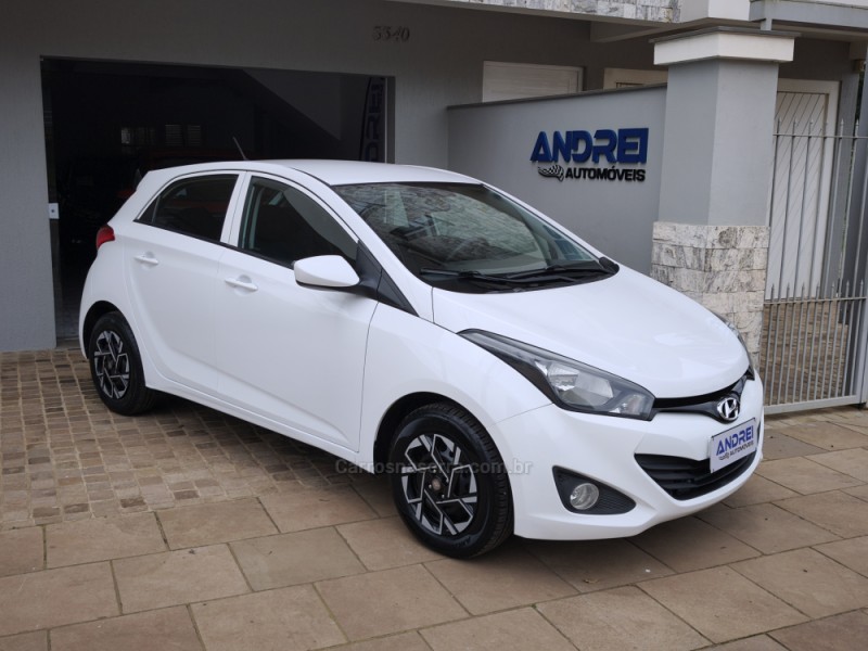 HB20 1.6 COMFORT 16V FLEX 4P MANUAL - 2014 - SERAFINA CORRêA