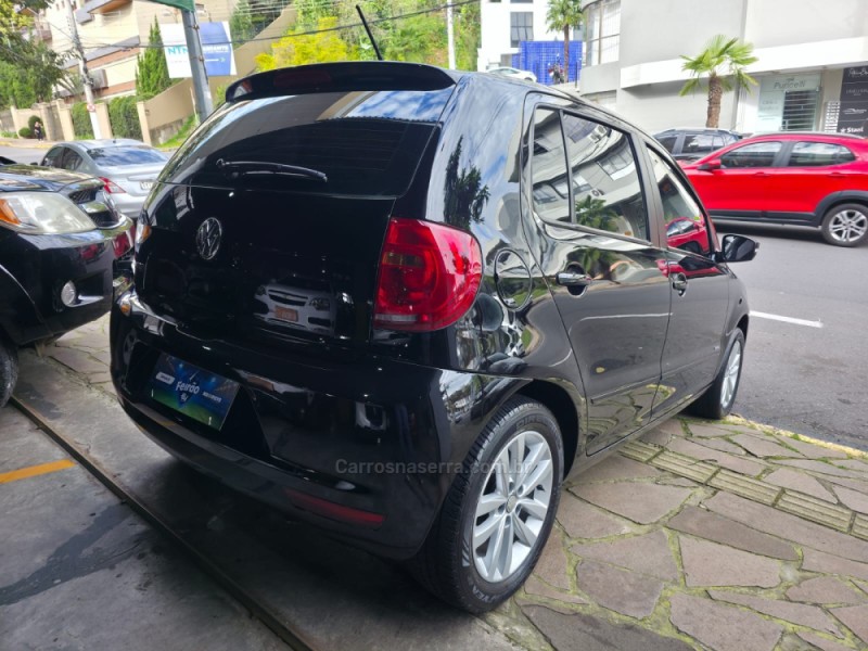 FOX 1.0 MI TRENDLINE 8V FLEX 4P MANUAL - 2014 - BENTO GONçALVES