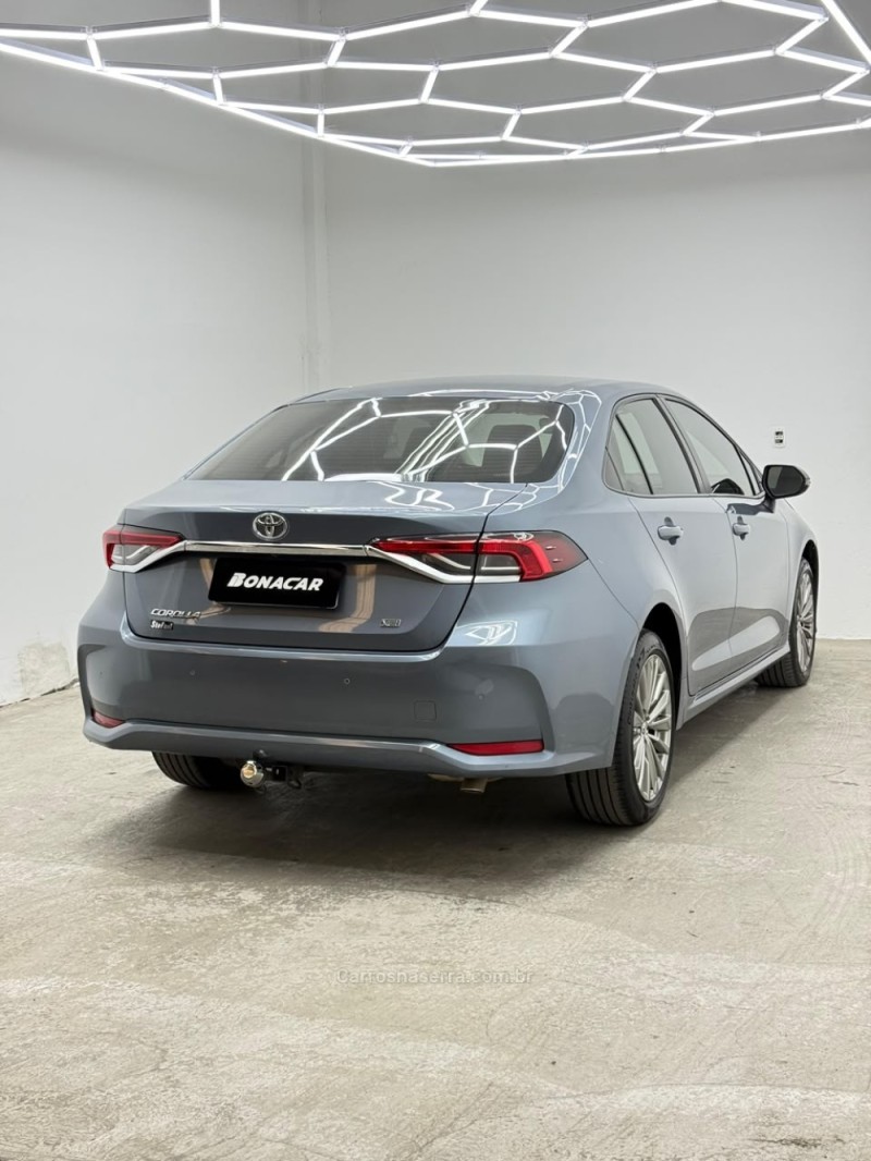 COROLLA 2.0 XEI 16V FLEX 4P AUTOMÁTICO - 2024 - CAXIAS DO SUL