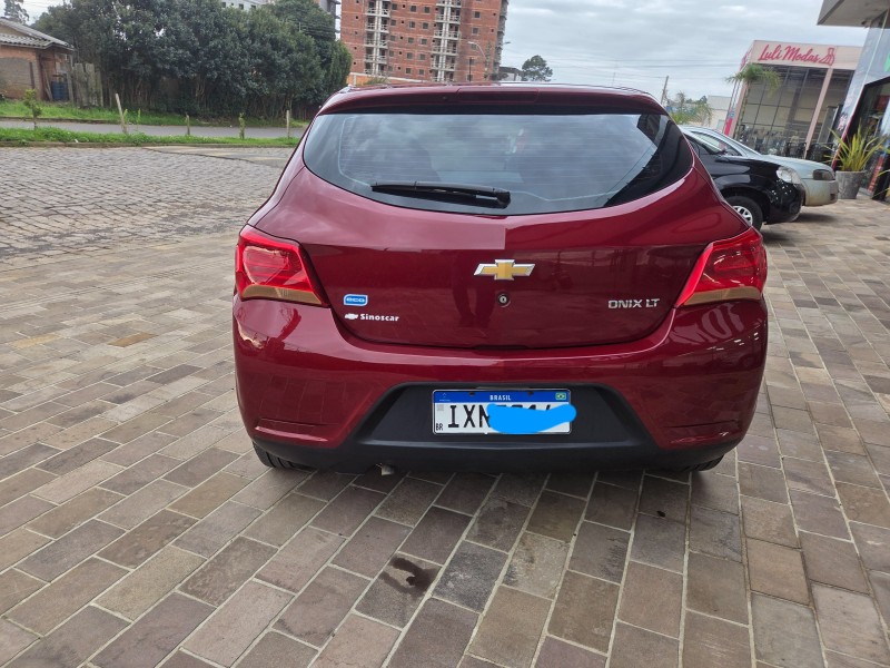 ONIX 1.0 LT 12V FLEX 4P MANUAL - 2017 - VACARIA