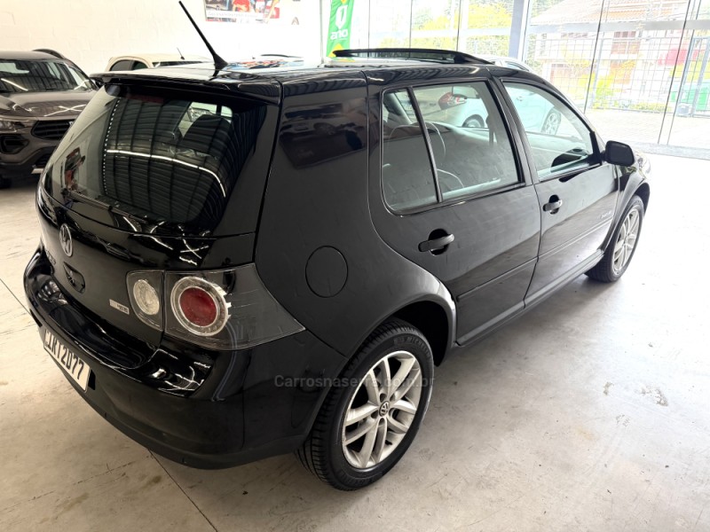 GOLF 1.6 MI SPORTLINE LIMITED EDITION 8V FLEX 4P MANUAL - 2011 - CAXIAS DO SUL