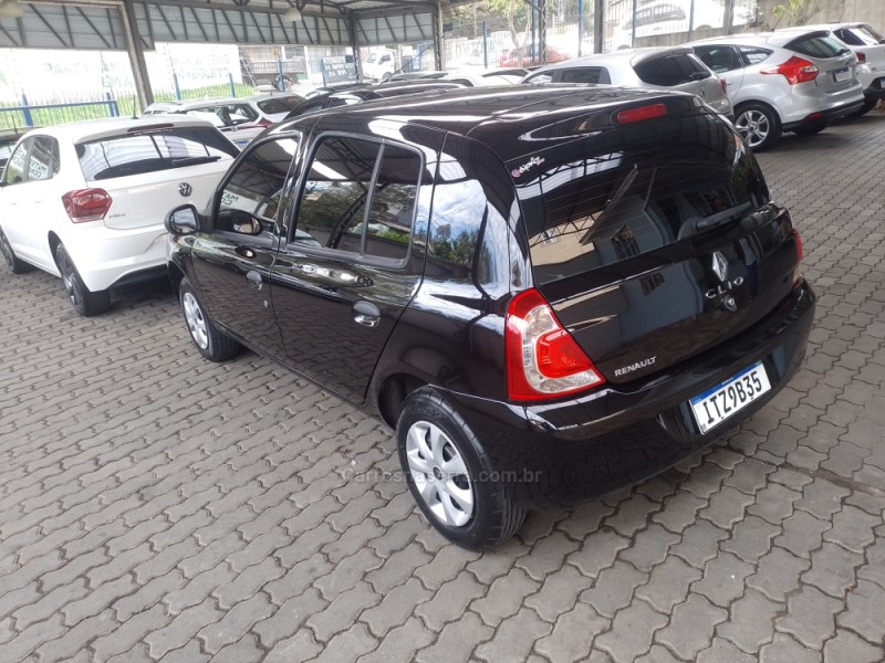 CLIO 1.0 EXPRESSION 16V FLEX 4P MANUAL - 2013 - CAXIAS DO SUL