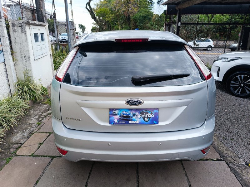 FOCUS 1.6 GLX 16V FLEX 4P MANUAL - 2013 - BENTO GONçALVES