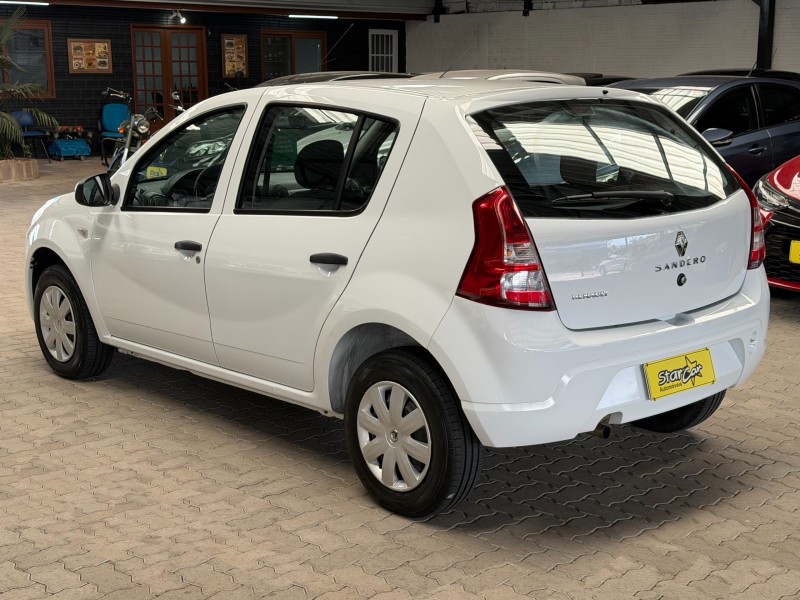 SANDERO 1.0 AUTHENTIQUE 8V FLEX 4P MANUAL - 2013 - CAXIAS DO SUL