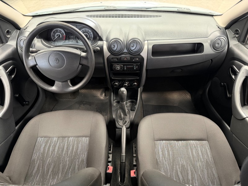 SANDERO 1.0 AUTHENTIQUE 8V FLEX 4P MANUAL - 2013 - CAXIAS DO SUL
