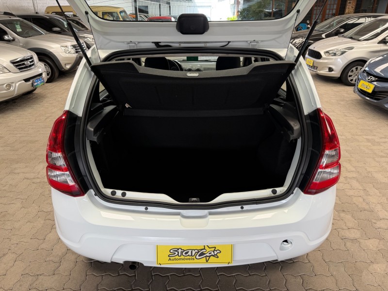 SANDERO 1.0 AUTHENTIQUE 8V FLEX 4P MANUAL - 2013 - CAXIAS DO SUL