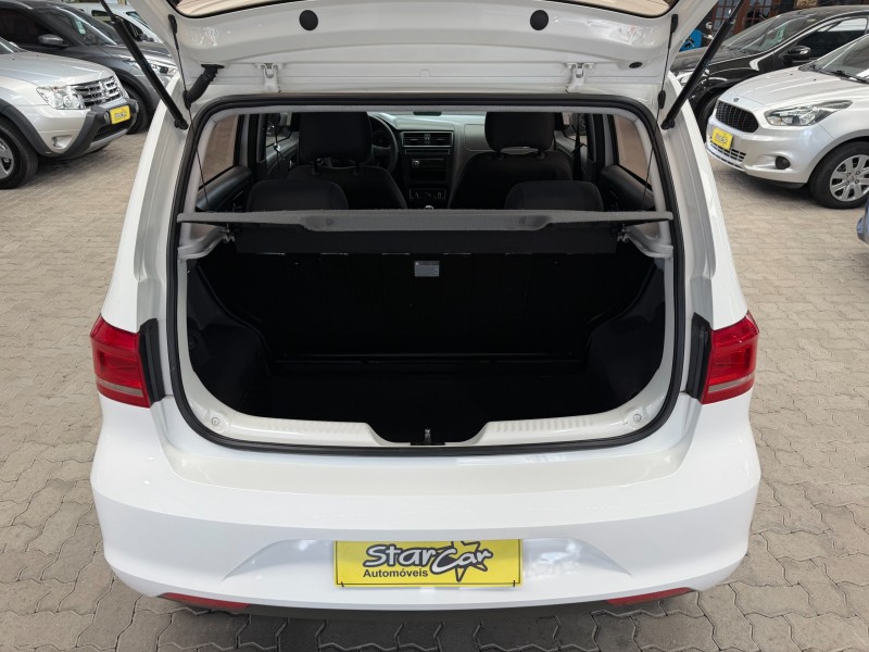 FOX 1.0 MI BLUEMOTION 8V FLEX 4P MANUAL - 2015 - CAXIAS DO SUL