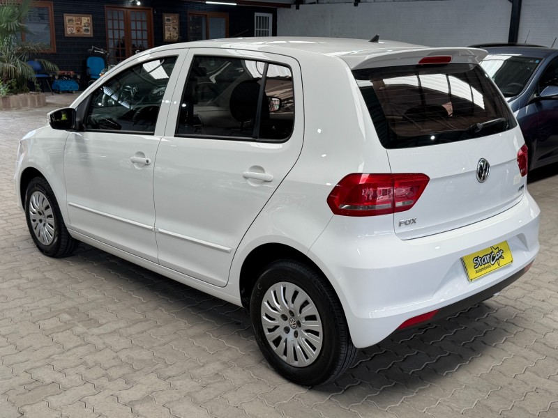 FOX 1.0 MI BLUEMOTION 8V FLEX 4P MANUAL - 2015 - CAXIAS DO SUL