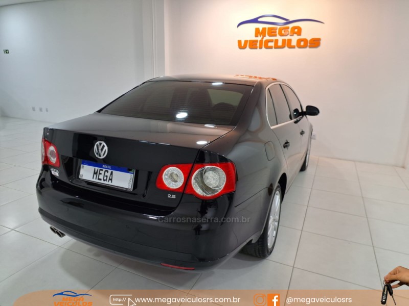 JETTA 2.5 I 20V 170CV GASOLINA 4P TIPTRONIC - 2010 - BENTO GONçALVES