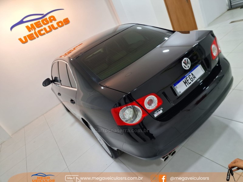 JETTA 2.5 I 20V 170CV GASOLINA 4P TIPTRONIC - 2010 - BENTO GONçALVES