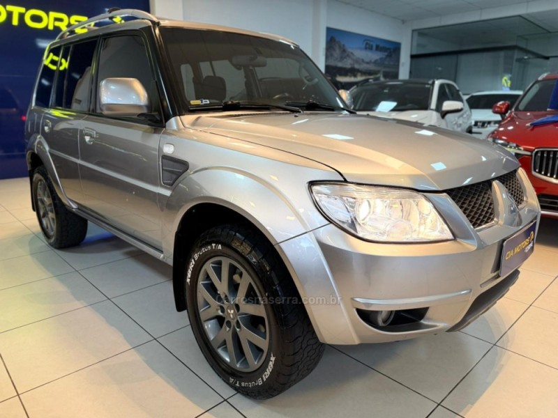 PAJERO TR4 2.0 4X2 16V 140CV FLEX 4P MANUAL - 2014 - SãO LEOPOLDO