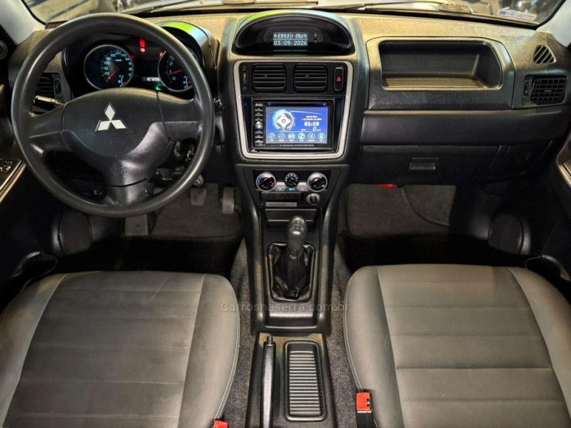 PAJERO TR4 2.0 4X2 16V 140CV FLEX 4P MANUAL - 2014 - SãO LEOPOLDO