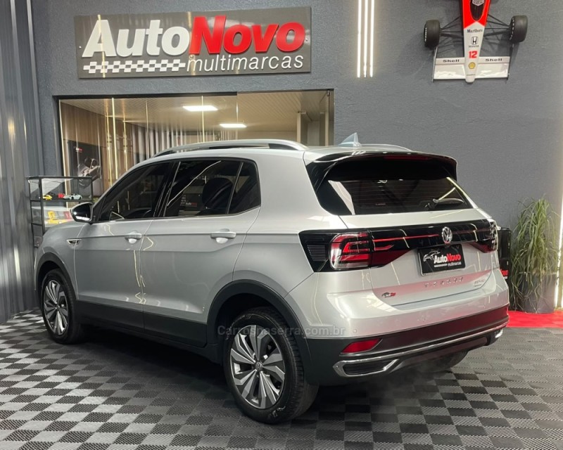T-CROSS 1.4 HIGHLINE TSI 16V FLEX 4P AUTOMÁTICO - 2020 - VACARIA