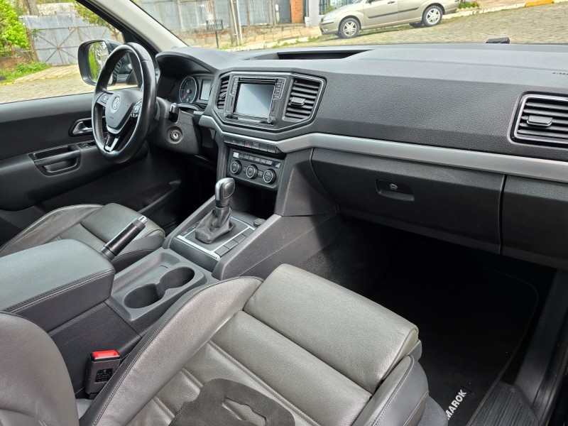 AMAROK 3.0 V6 TDI HIGHLINE CD DIESEL 4MOTION AUTOMÁTICO - 2019 - FARROUPILHA