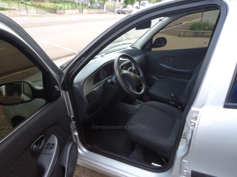 PALIO 1.0 MPI FIRE CELEBRATION ECONOMY 8V FLEX 4P MANUAL - 2013 - SANTA CLARA DO SUL
