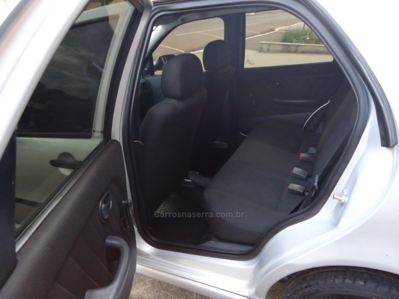 PALIO 1.0 MPI FIRE CELEBRATION ECONOMY 8V FLEX 4P MANUAL - 2013 - SANTA CLARA DO SUL