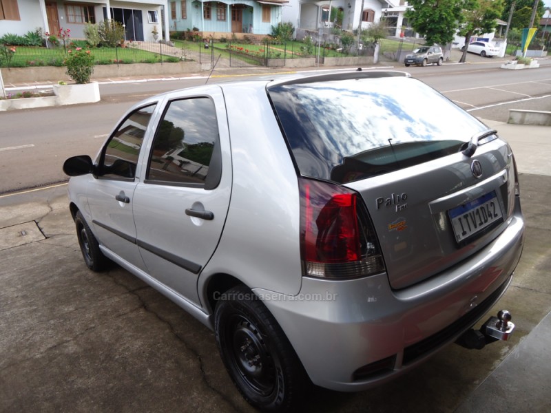 PALIO 1.0 MPI FIRE CELEBRATION ECONOMY 8V FLEX 4P MANUAL - 2013 - SANTA CLARA DO SUL