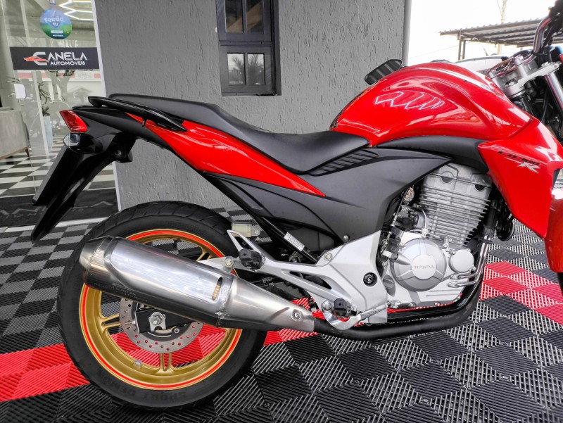 CB 300R ABS - 2015 - CANELA