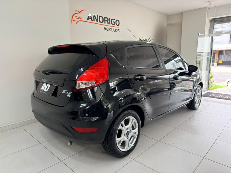 FIESTA 1.6 SEL HATCH 16V FLEX 4P MANUAL - 2017 - CAXIAS DO SUL