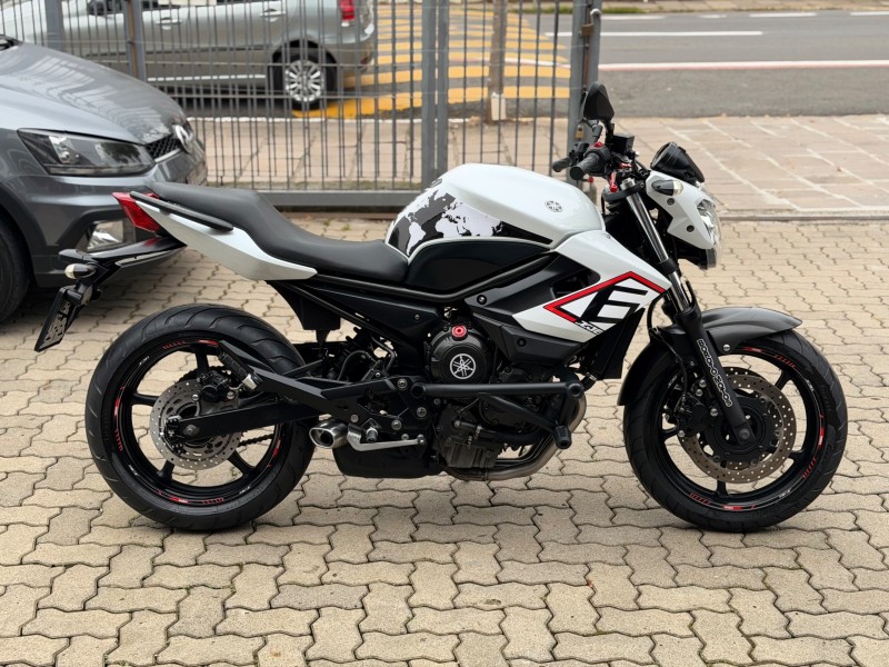 XJ6 N  - 2013 - BENTO GONçALVES