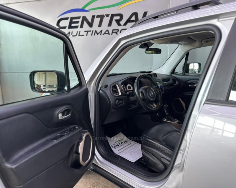 RENEGADE 1.8 16V FLEX 4P AUTOMÁTICO - 2016 - VACARIA